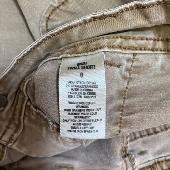 Aeropostale Midi Twill Short Rolled Hem Khaki Short Size 6 - Picture 4 of 6